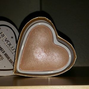 Makeup Revolution Baked Highlighter